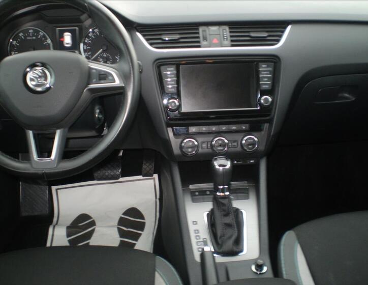 Škoda Octavia 10