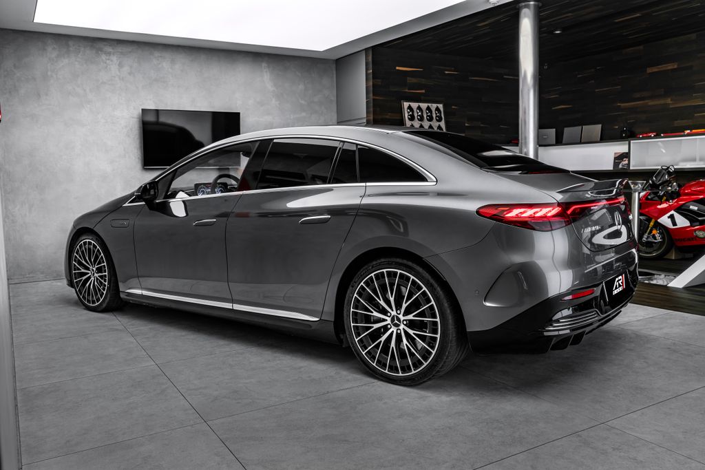 Mercedes-Benz EQE