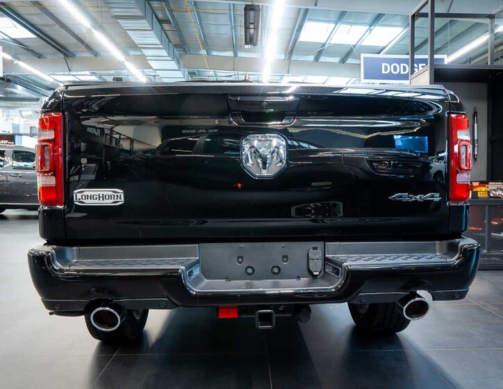 Dodge RAM 4