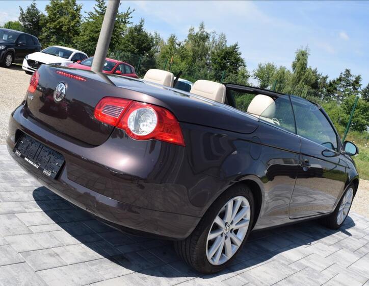 Volkswagen EOS 5