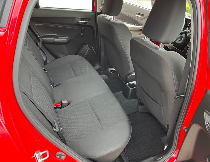 Suzuki Swift 16