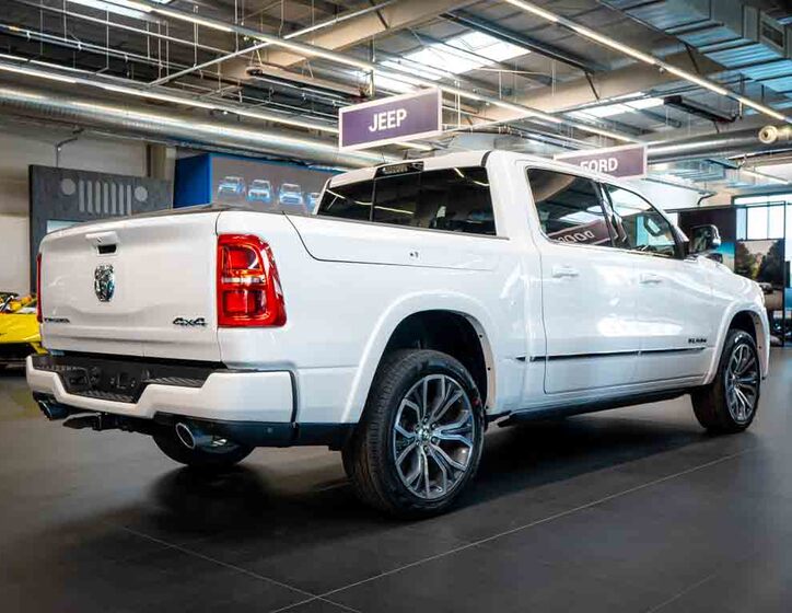 Dodge RAM 11