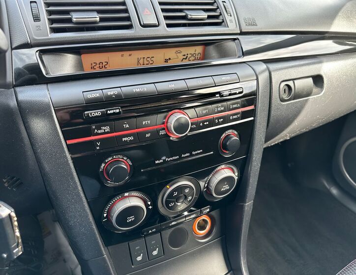 Mazda 3 9