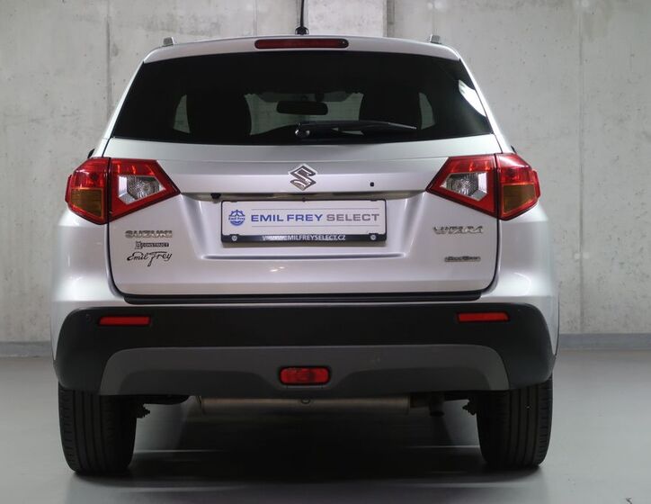Suzuki Vitara 6