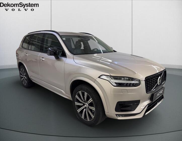 Volvo XC90 2