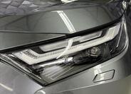 Toyota RAV4 8