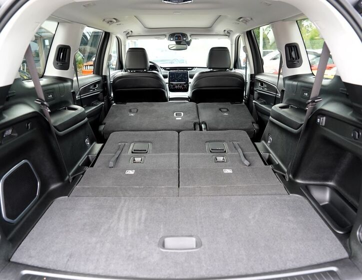 Jeep Grand Cherokee 14
