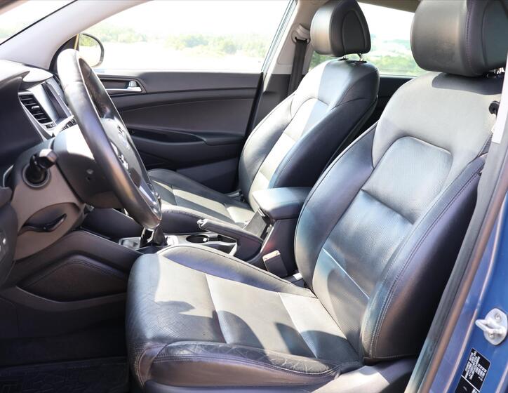 Hyundai Tucson 12