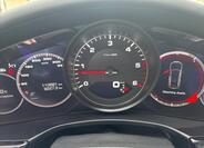 Porsche Panamera 8