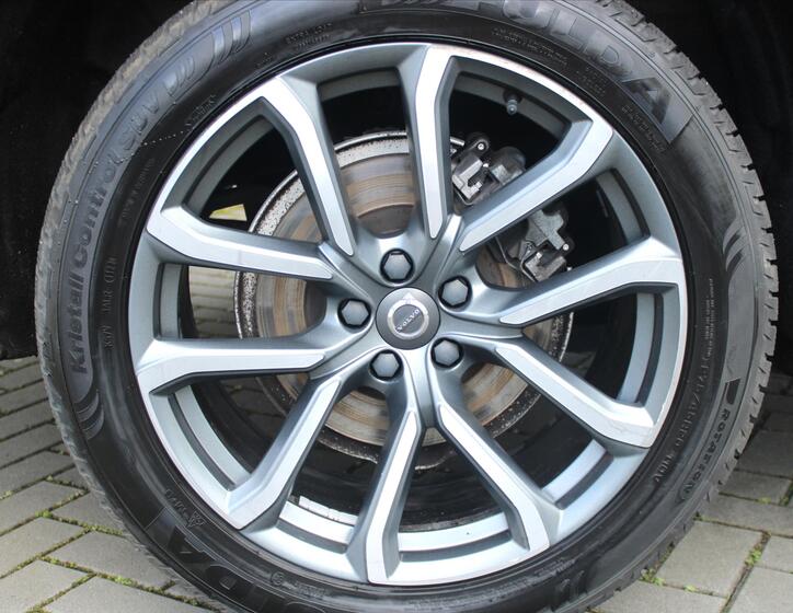Volvo XC90 22