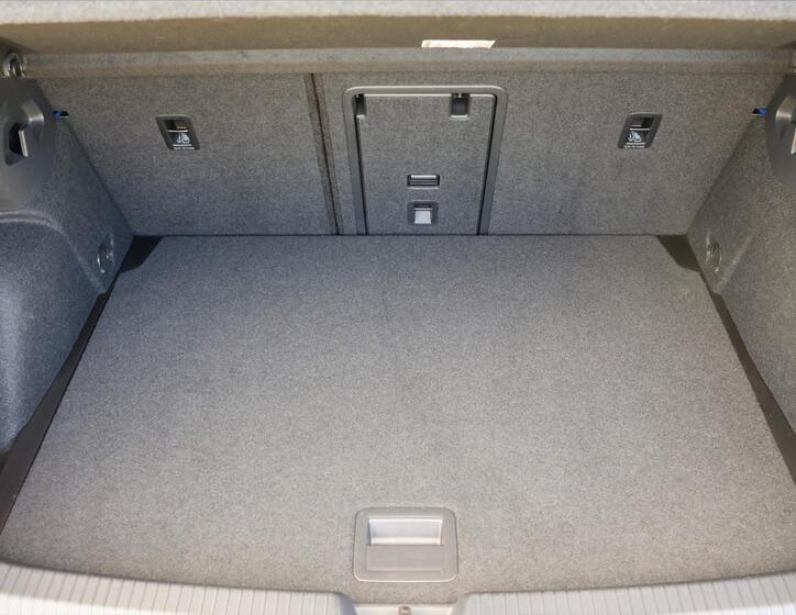 Volkswagen Golf 10