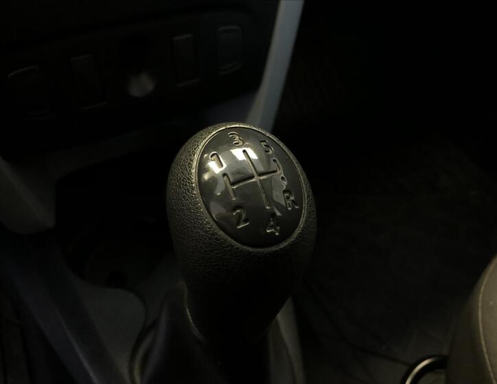 Dacia Sandero 15