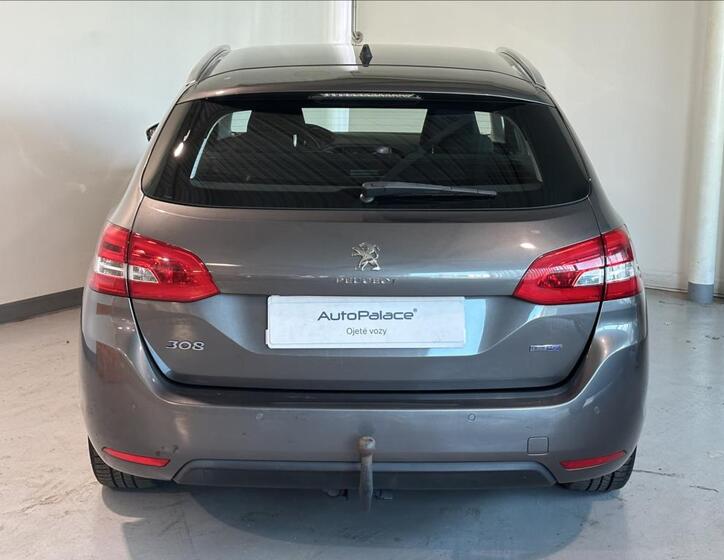 Peugeot 308 5