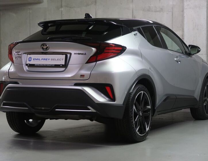 Toyota C-HR 5