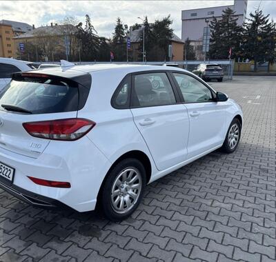 Hyundai i30 4