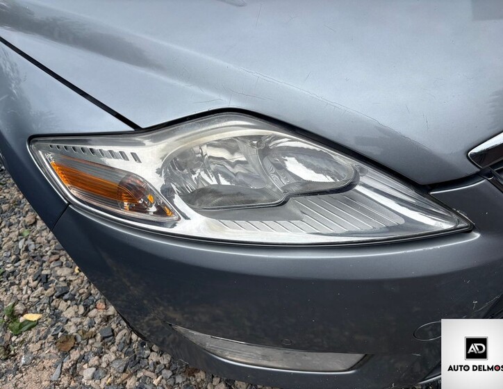 Ford Mondeo 31