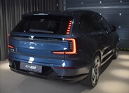 Volvo EX90 4