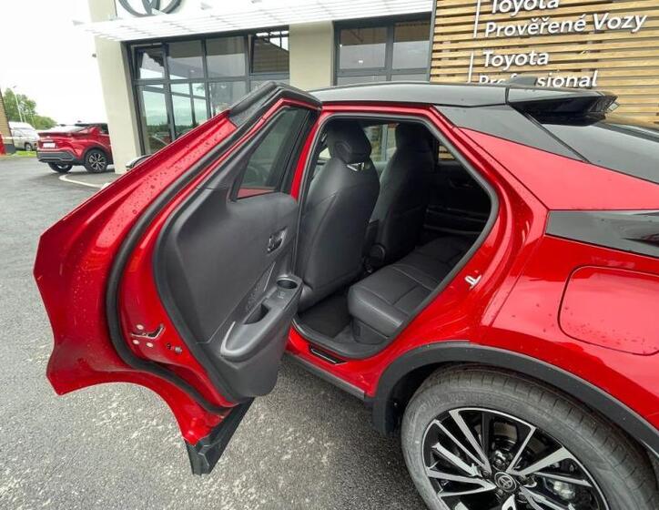 Toyota C-HR 28