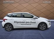 Hyundai i20 6