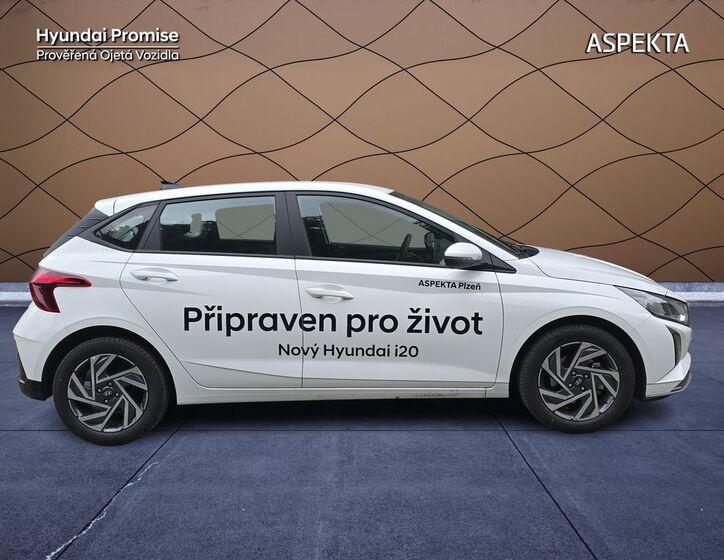 Hyundai i20 6