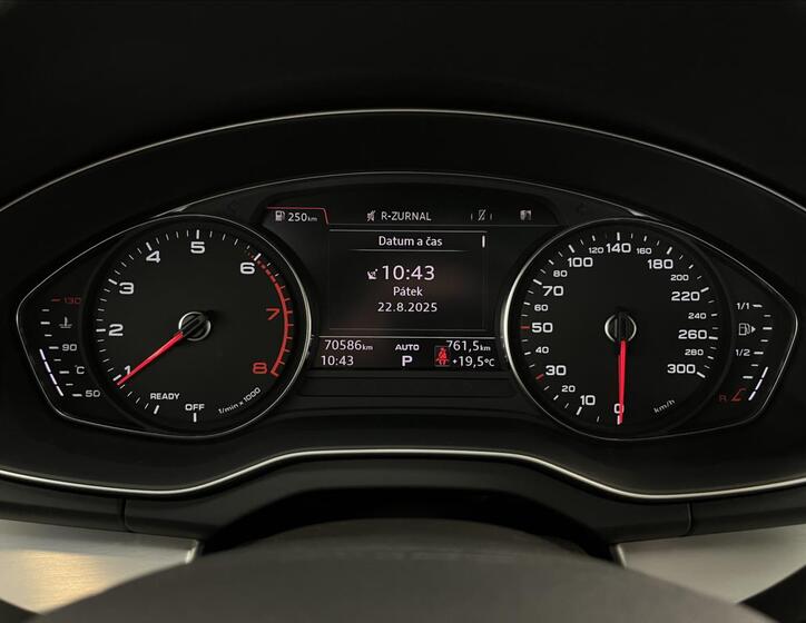 Audi Q5 12