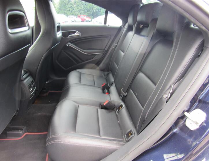Mercedes-Benz CLA 10