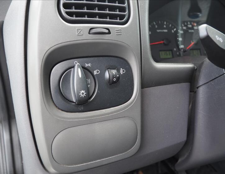 Ford Transit 9