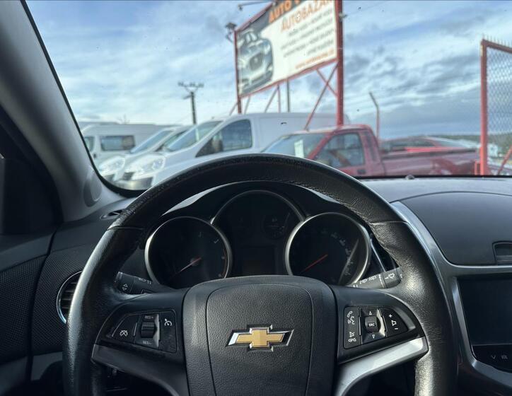 Chevrolet Cruze 10