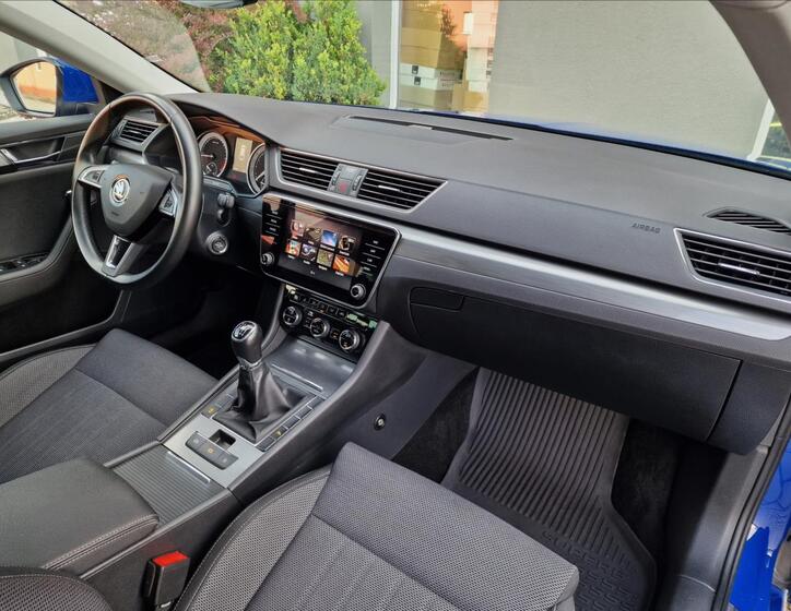Škoda Superb 13