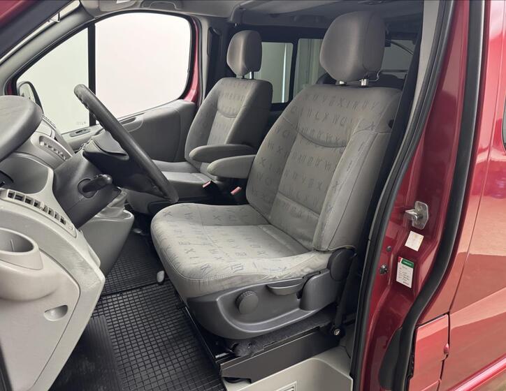 Renault Trafic 17