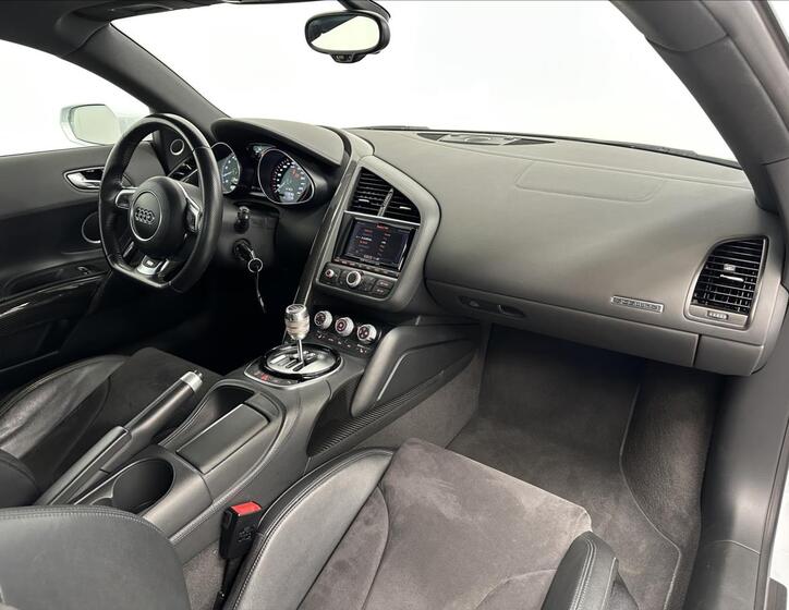 Audi R8 19