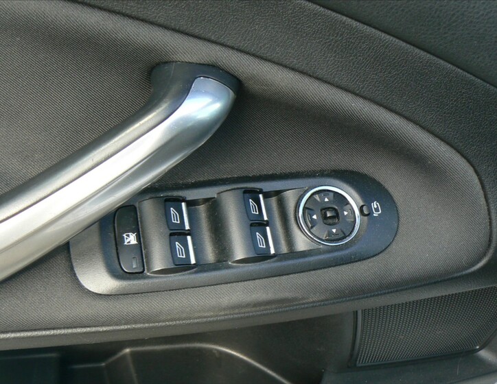 Ford Mondeo 9