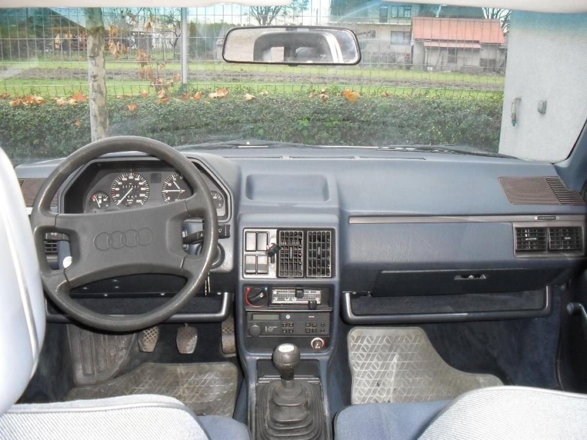 Audi 100