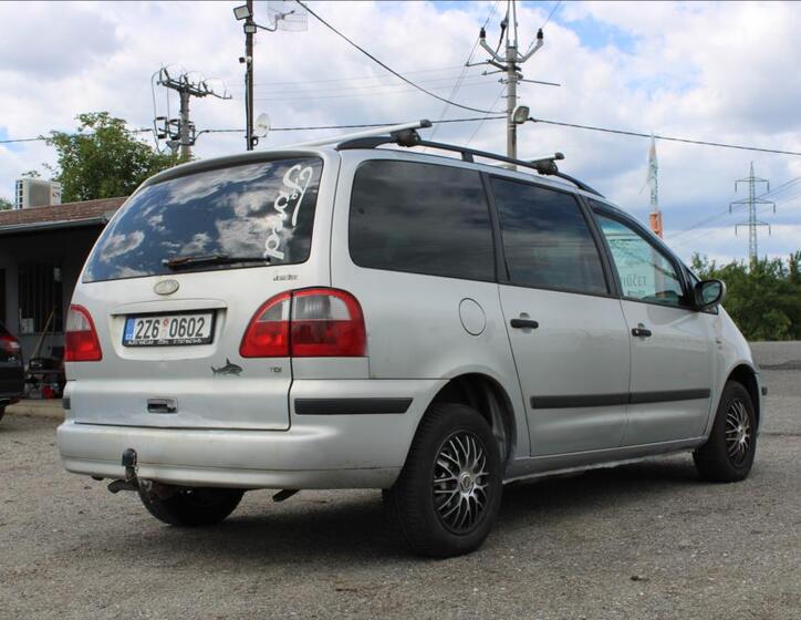 Ford Galaxy 7