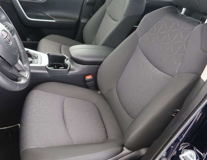 Toyota RAV4 9