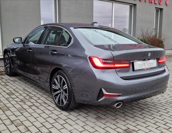 BMW Řada 3 8