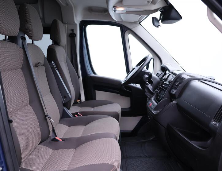 Peugeot Boxer 12