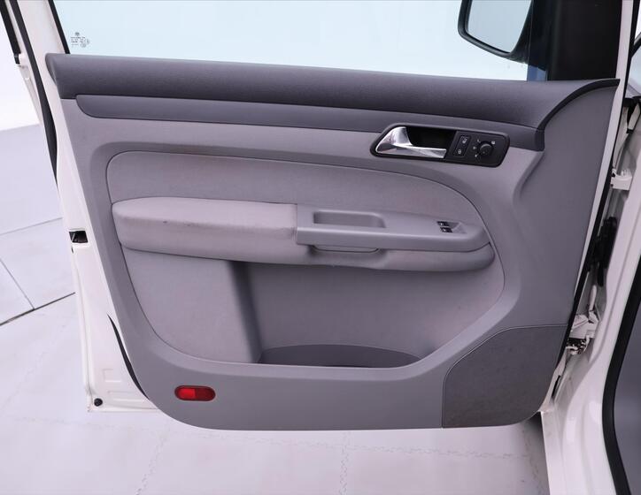 Volkswagen Caddy 11