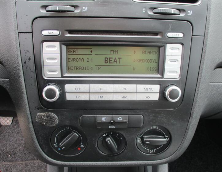 Volkswagen Golf 16