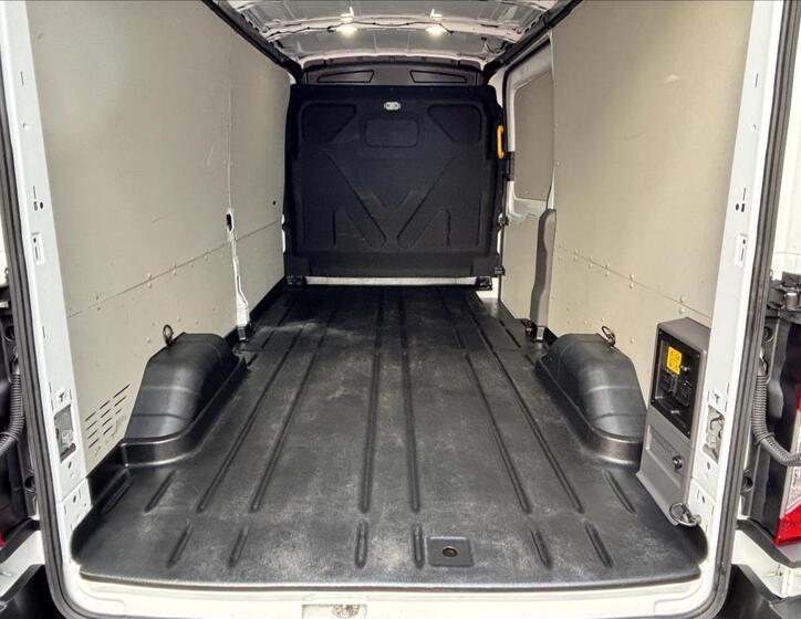 Ford Transit 11