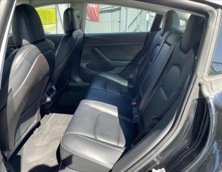 Tesla Model 3 31