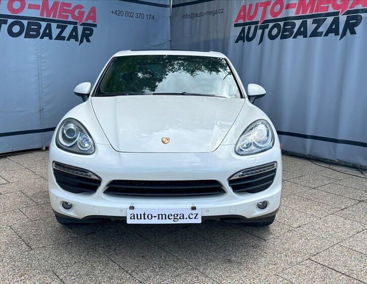 Porsche Cayenne 2