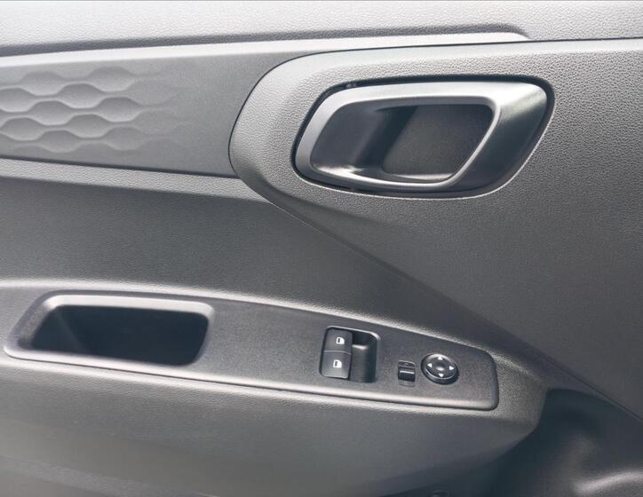 Hyundai i10 13
