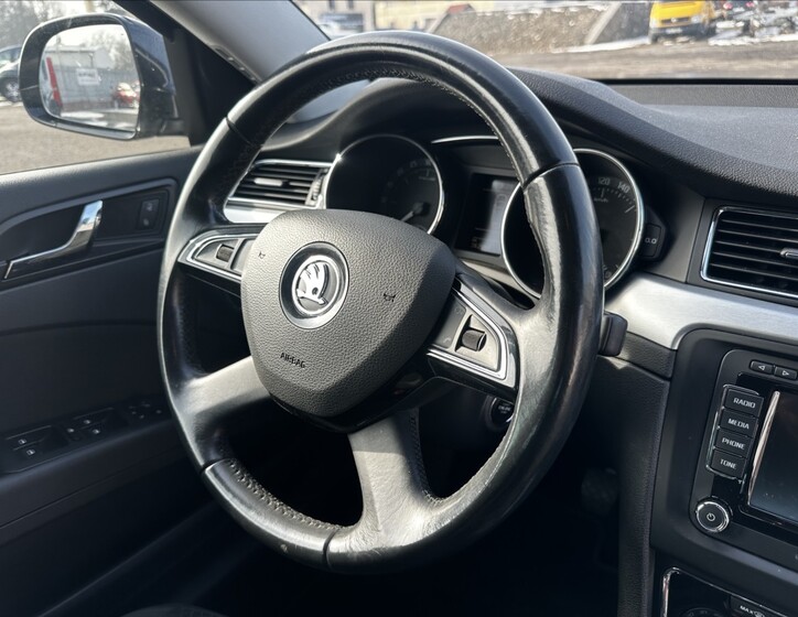 Škoda Superb 23