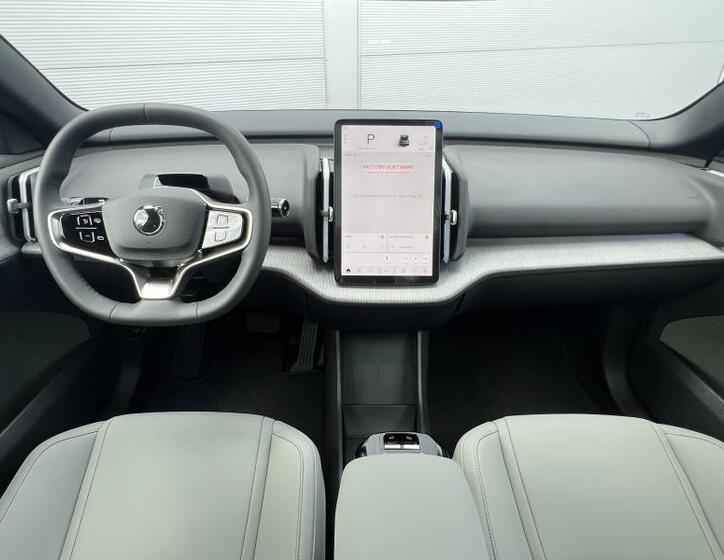 Volvo EX30 13