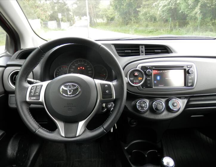 Toyota Yaris 18