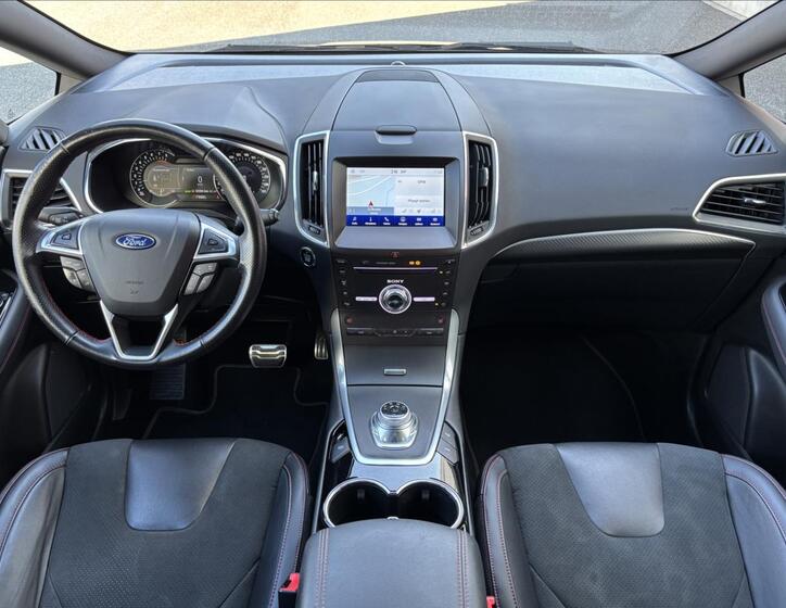 Ford S-MAX 17