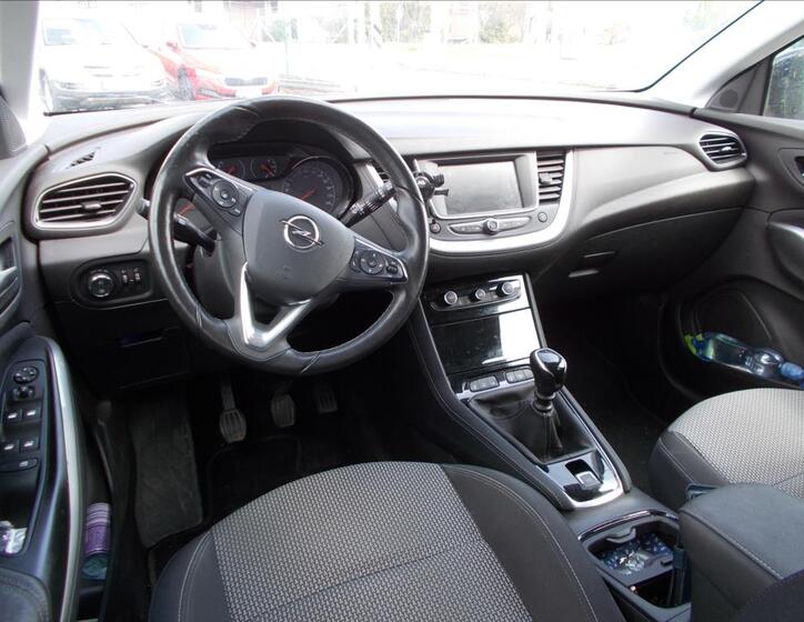 Opel Grandland X 16