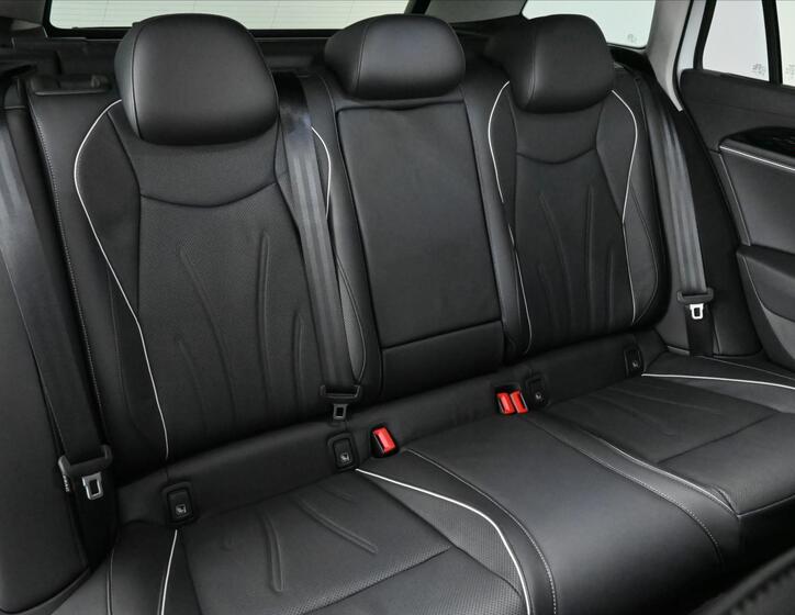 Volkswagen Passat 31