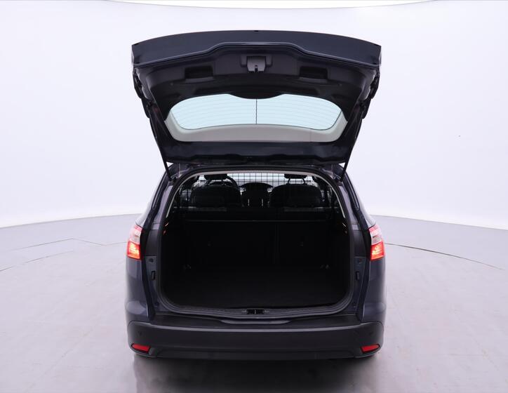 Ford Focus 9